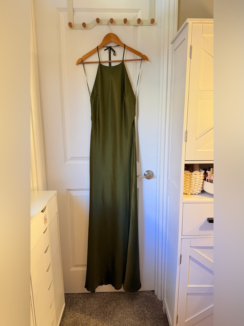Reformation Jeany Silk Dress In Moss Garden, new without tags, unworn, no flaws. - Picture 8 of 9